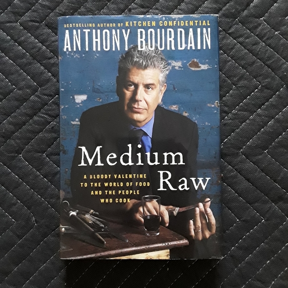 Anthony Bourdain Medium Raw - Picture 7 of 7